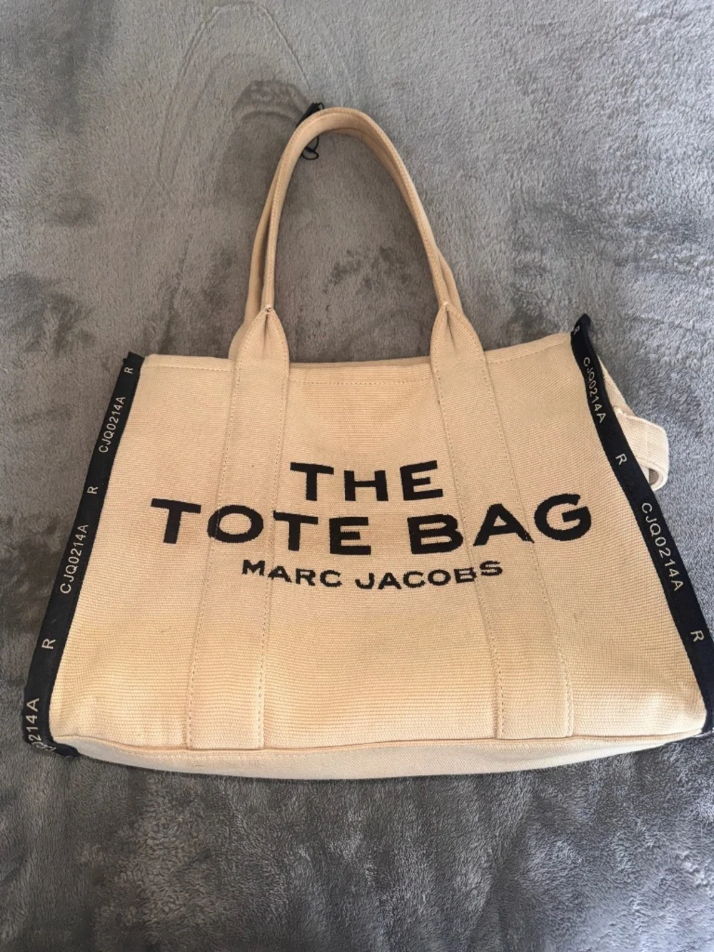 Marc Jacobs The Tote Bag — Beige & Black Linen
